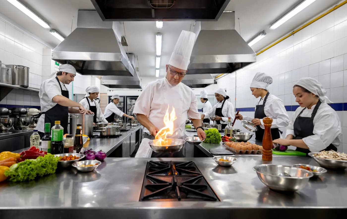 Fine Dining restaurant team using Peblla KDS